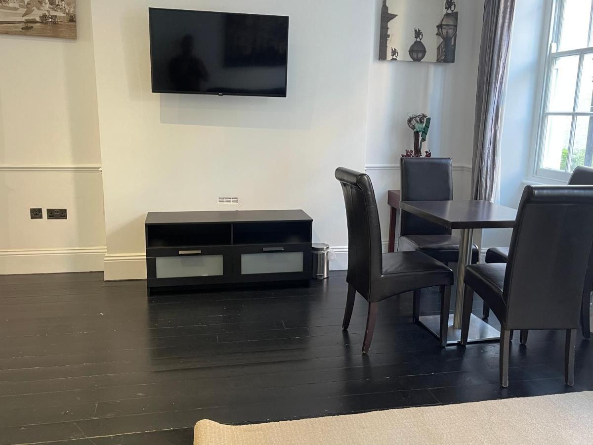 93 Charlotte Appartement Londen Buitenkant foto