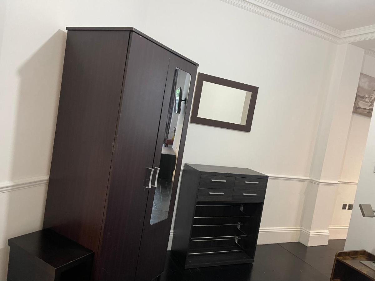 93 Charlotte Appartement Londen Buitenkant foto