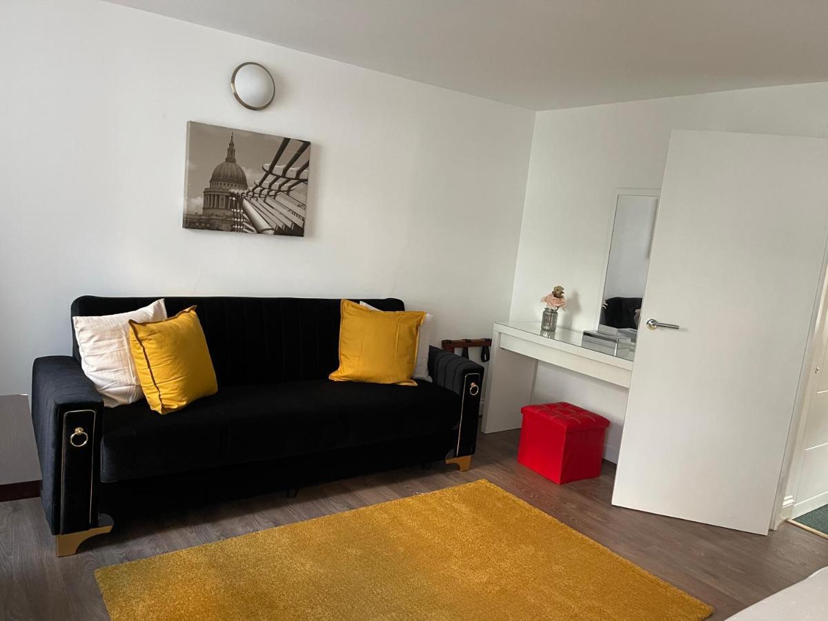 93 Charlotte Appartement Londen Buitenkant foto